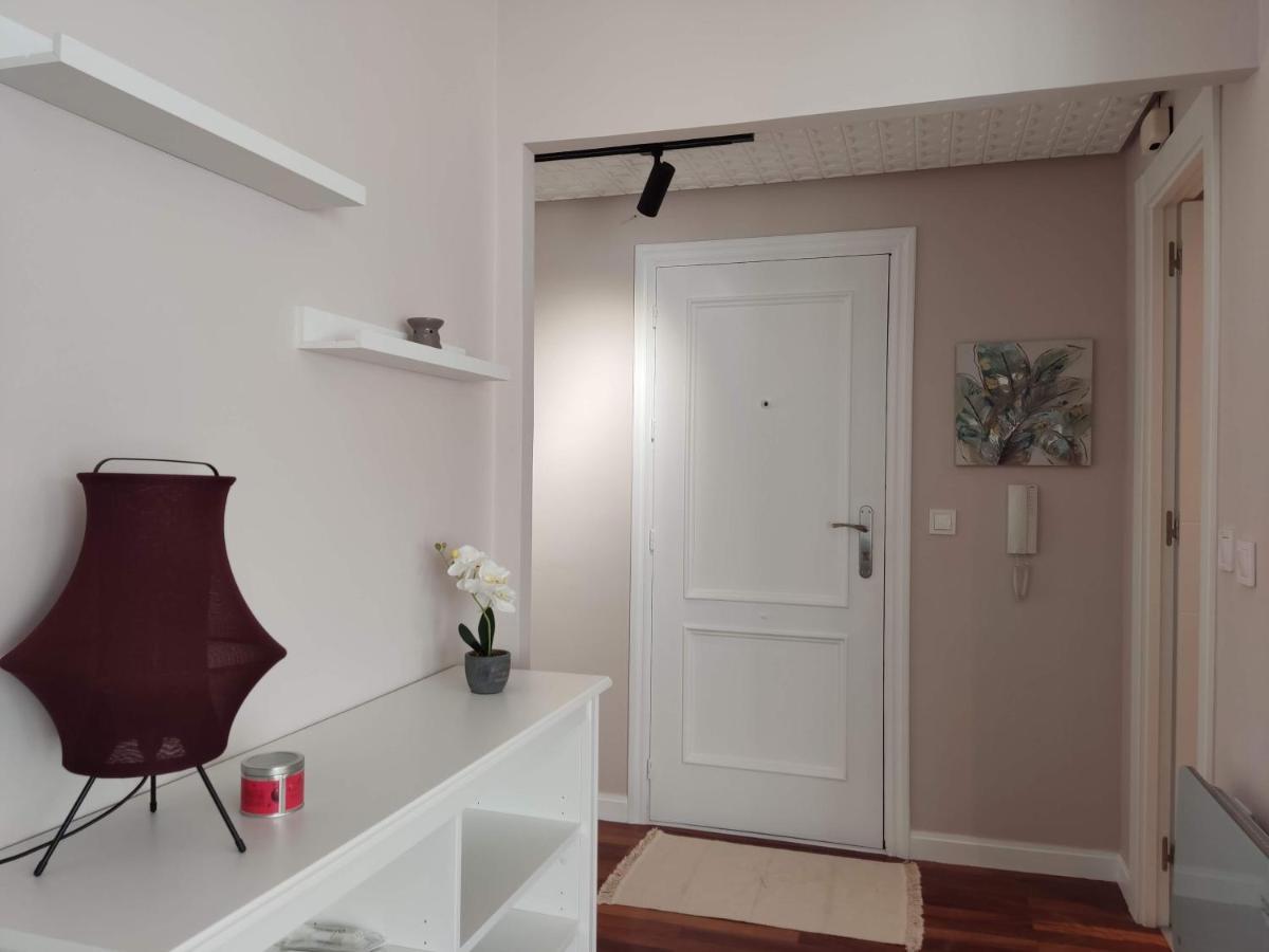 Acogedor Apartamento Junto A La Plaza Villasana de Mena Buitenkant foto